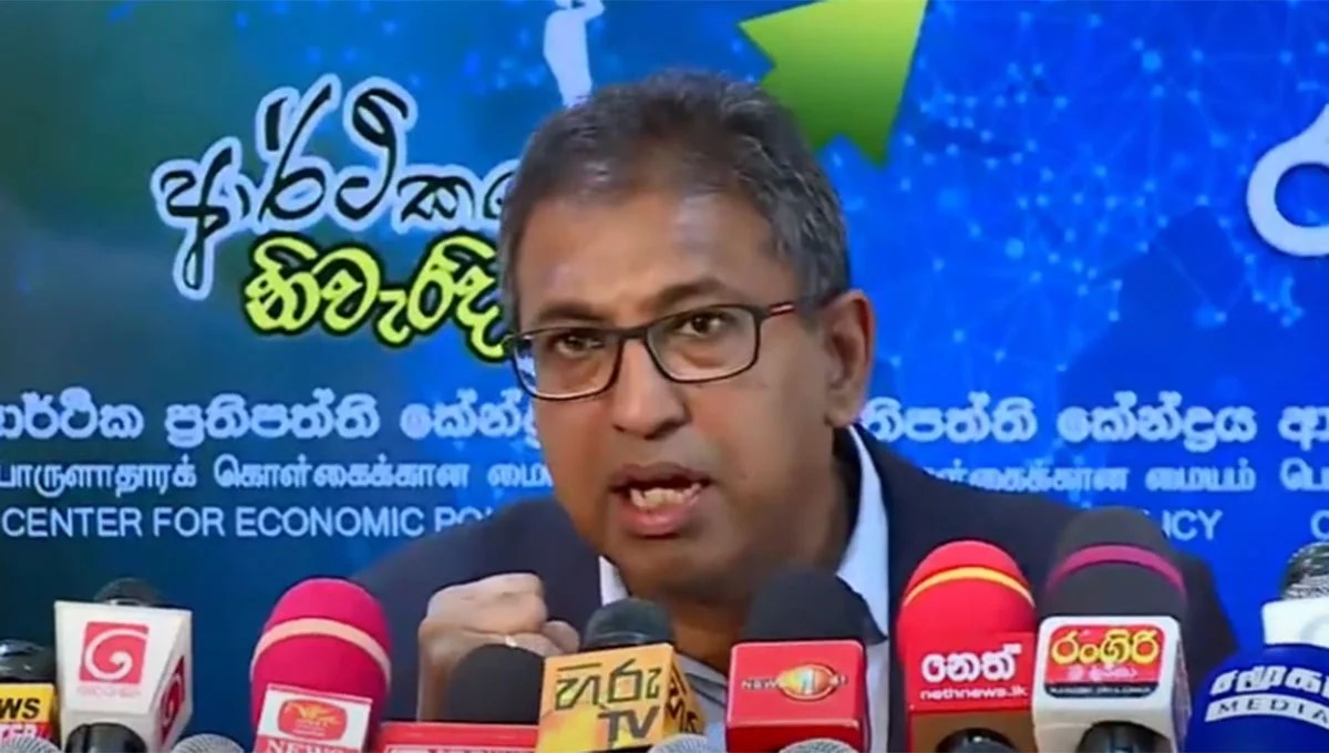 சஜித் நாட்டைப் பொறுப்பேற்க முயலும் போது, ​​ரணில் ஓடிப்போய் பிரதமர் பதவியைப் எடுத்துக் கொண்டார் : ஹர்ஷ டி சில்வா.