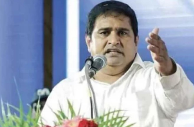 பகுஜன் சமாஜ் கட்சியின் தமிழக தலைவர் ஆம்ஸ்ட்ராங் வெட்டி கொலை – 8 பேர் கைது !