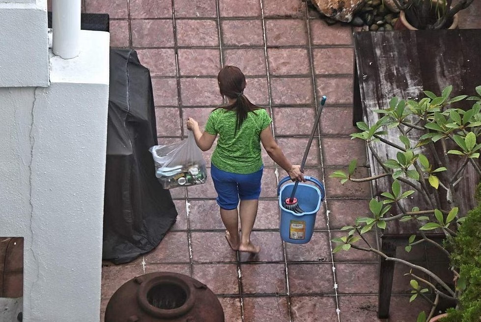 ‘ஒர்க் பெர்மிட்’ விதிமுறை மீறல்: பணிப்பெண் உட்பட மூவருக்கு சிறை