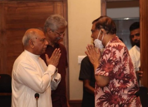 பங்காளிகளைத் தக்கவைக்க ‘மொட்டு’ கடும் பிரயத்தனம்!