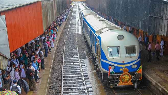 பணிப்பகிஷ்கரிப்பில் ஈடுபட்டுள்ள நிலைய அதிபர்கள் சேவையை கைவிட்டவர்களாக கருதப்படுவார்கள்