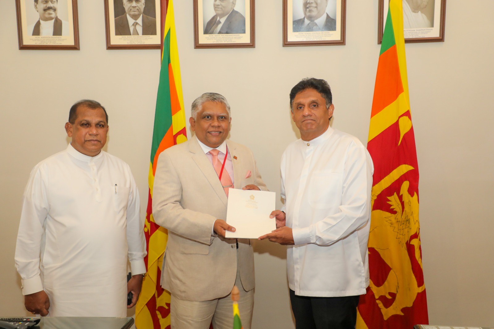 ஐக்கிய மக்கள் சக்தியில் இணைந்த சட்டத்தரணி கிரிஷ்மால் வர்ணசூரிய.