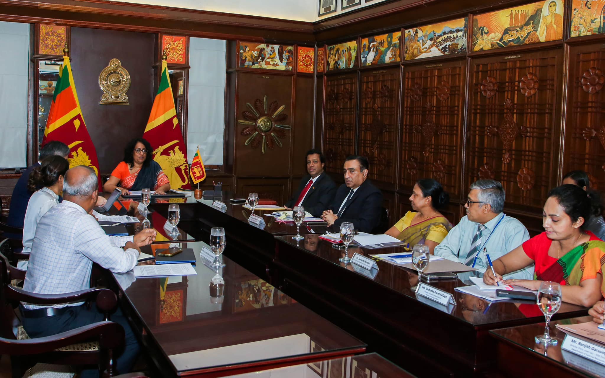 பிரதமர் ஹரிணி அமரசூரியவுக்கும், ஆசிய அபிவிருத்தி வங்கி பிரதிநிதிகளுக்கும் இடையிலான முக்கிய கலந்துரையால் .