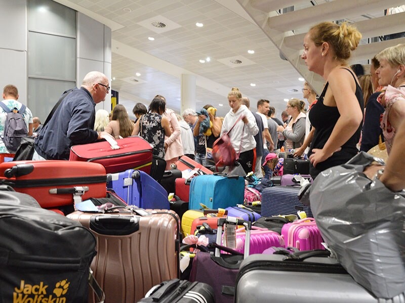 2025ல் விமானப் பயணிகள் எண்ணிக்கை 5 பில்லியனைத் தாண்டும்’ : விமானப் பயணக் கட்டணம் 1.8 விழுக்காடு குறைவாக இருக்கும்.