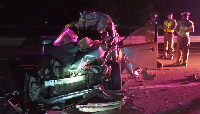 தெற்கு அதிவேக வீதியில் விபத்தில் 10 வயது மகள் பலி.