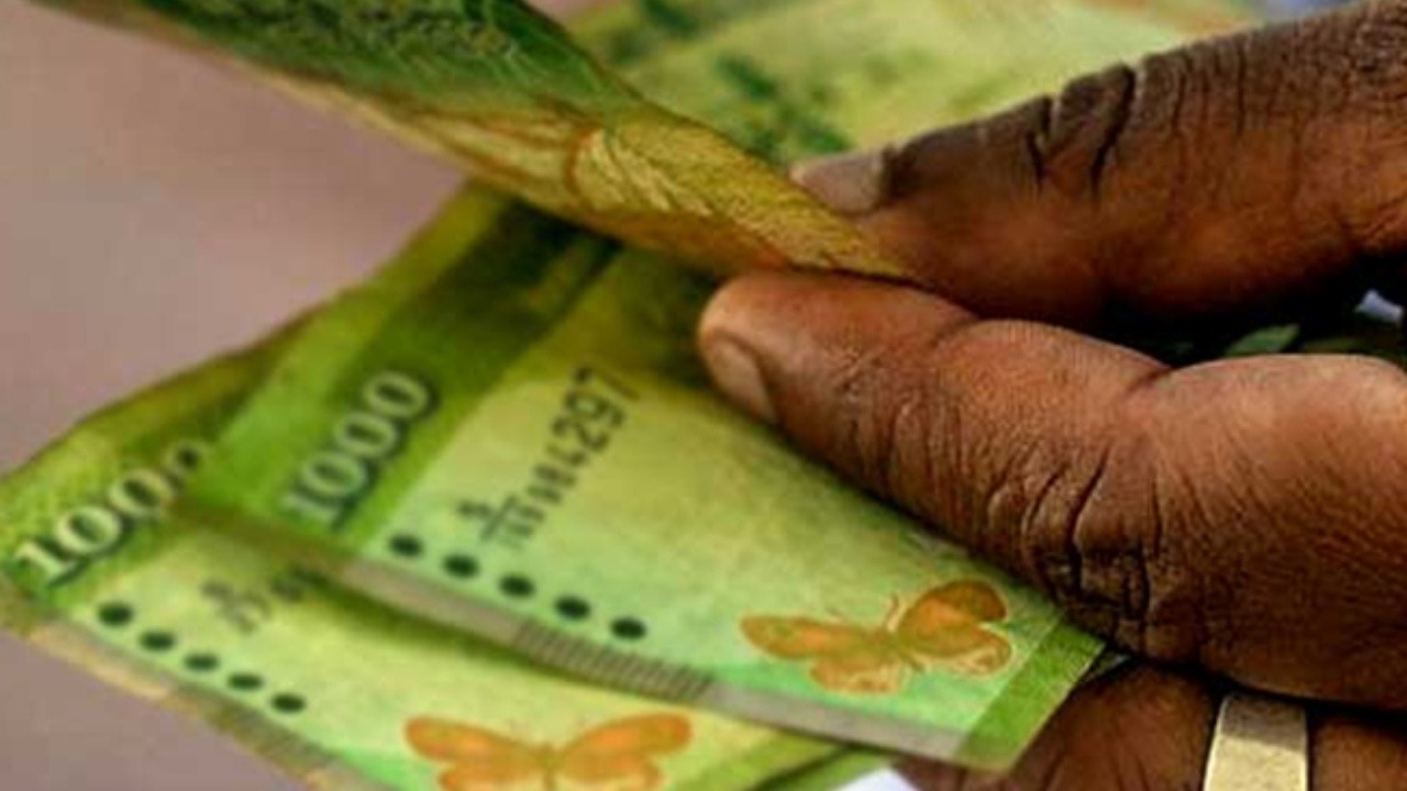 உங்கள் சம்பளத்திற்கு செலுத்த வேண்டிய வரி இதோ.