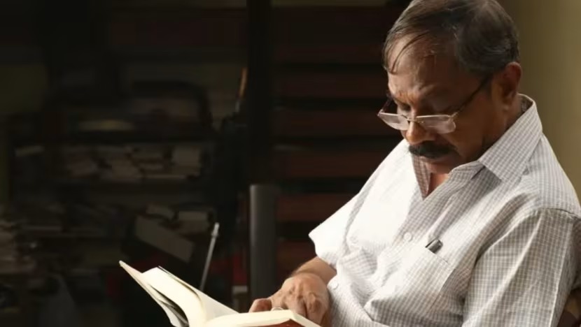 இந்தியாவின் முன்னணி  எழுத்தாளர்  M T வாசுதேவன் நாயர் காலமானார்.