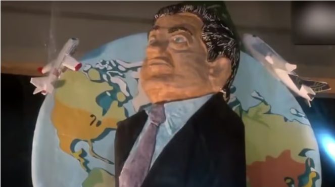 ரத்தன் டாடா நினைவாக 250 கிலோ எடையில் வடிவமைக்கப்பட்டுள்ள கேக்…கிறிஸ்துமஸ் கேக் கண்காட்சி!