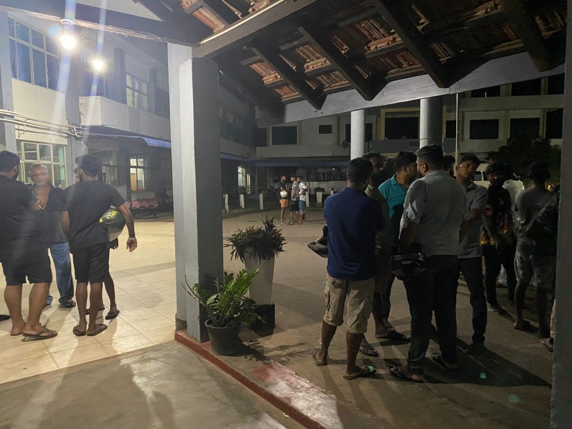 வவுனியா – சேமமடுவில் வாள்வெட்டு; குடும்பஸ்தர் உயிரிழப்பு.