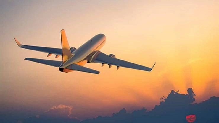 சென்னை நடுவானில் 2 விமானங்களில் தொழில்நுட்பக் கோளாறு : சென்றவர்கள் உயிர் தப்பினர்.