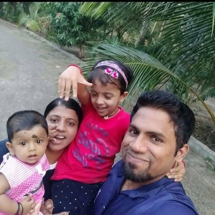 டிப்பர் மோட்டார் சைக்கிள் விபத்தில் படுகாயமடைந்த தாயும் மரணம்.