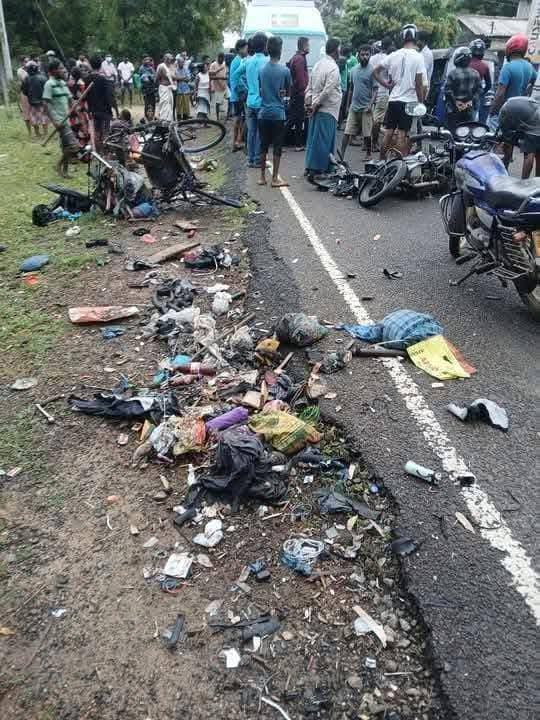 மோட்டார்சைக்கிள் மோதியதில் மூன்று சக்கர சைக்கிளில் பயணித்த  மாற்றுத்திறனாளி சம்பவ இடத்திலே பலி.