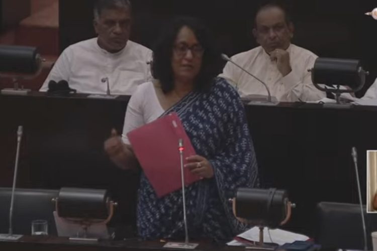 அருகில் உள்ள பாடசாலை சிறந்த பாடசாலை திட்டம் தொடர்பான தீர்மானம் மீளாய்வு  – ஹரினி அமரசூரிய.