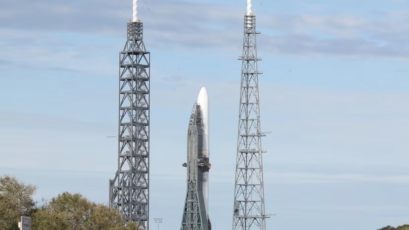 Blue Origin நிறுவனத்தின் New Glenn ஏவுகணை முதல் விண்வெளி பயணத்திற்குத் தயார்!