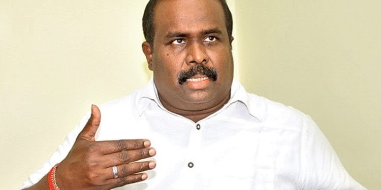 செல்வம் அடைக்கலநாதன் நீதிமன்ற அனுமதி பெற்றே வெளிநாடு செல்ல முடியும்.- நீதிமன்றம் கட்டளை.