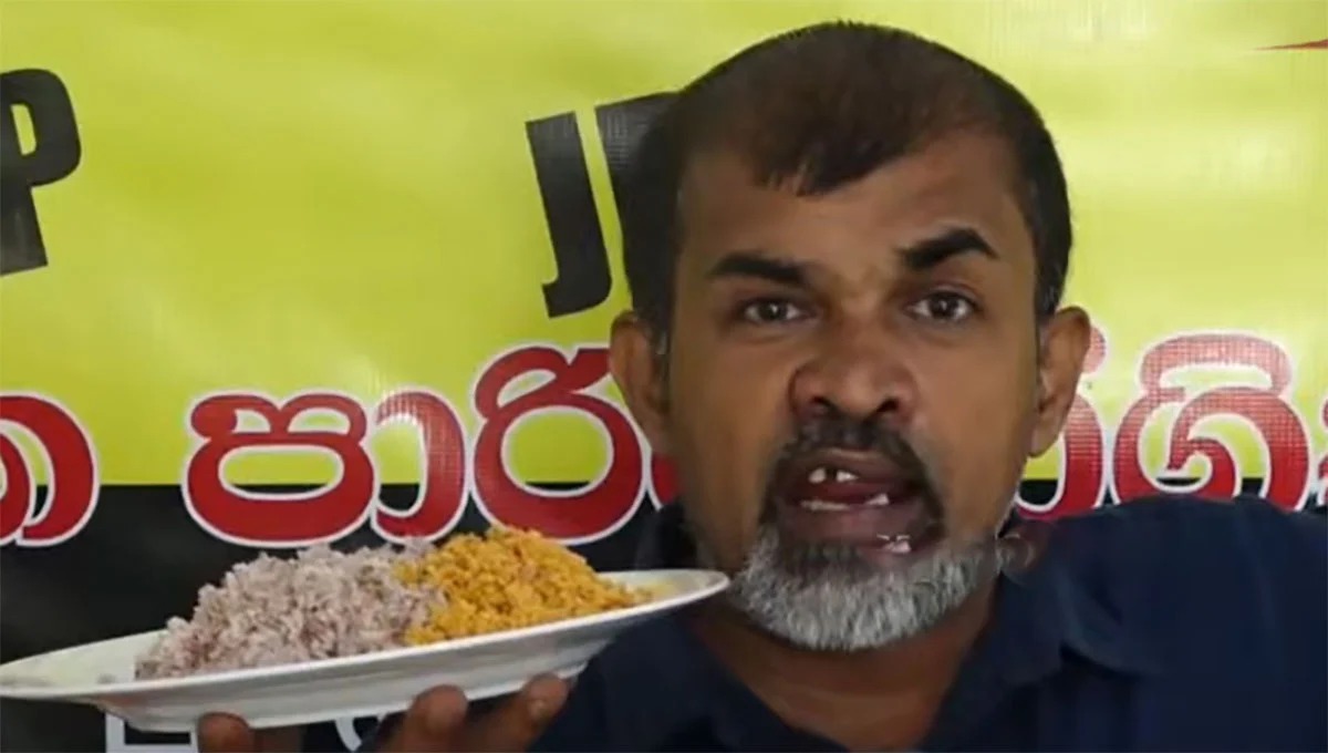 ஒரு ஆளுநர் மொத்தமாக தேங்காய்களை வாங்கி ஏற்றுமதி செய்வதால்தான் தேங்காய் தட்டுப்பாடு..