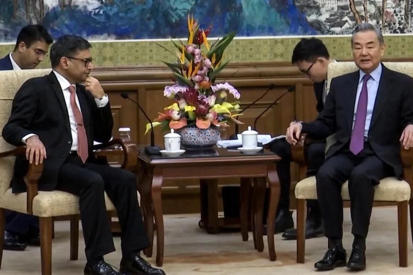 இந்தியா – சீனா விமானச் சேவை ஐந்தாண்டுகளுக்குப் பிறகு மீண்டும் …