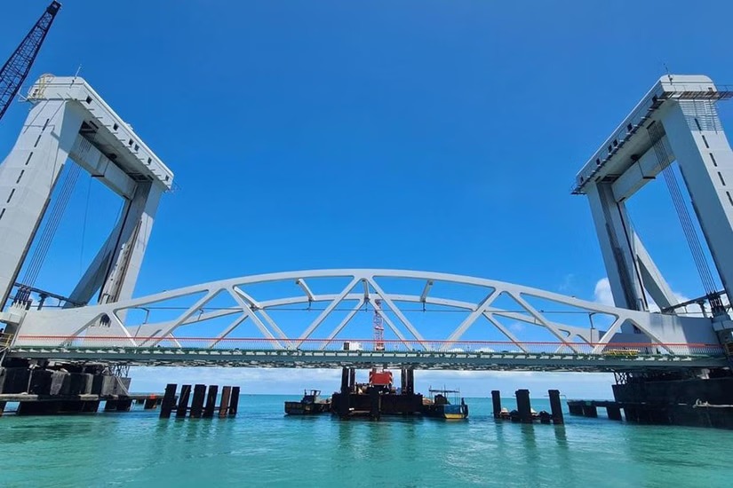 பாம்பன் ரயில் பாலத்தை பெப்ரவரி 11ல் திறந்து வைக்கிறார் மோடி.