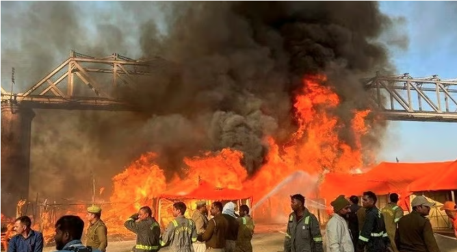 மகா கும்பமேளாவில் பயங்கர தீ விபத்து!