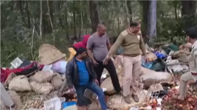 கர்நாடகத்தில் காய்கறி லாரி கவிழ்ந்து 10 பேர் பலி