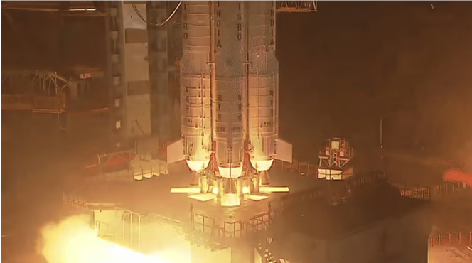 இஸ்ரோவின் 100 ஆவது பயண ஜிஎஸ்எல்வி எஃப் 15 ராக்கெட் விண்ணில் பாய்ந்தது!