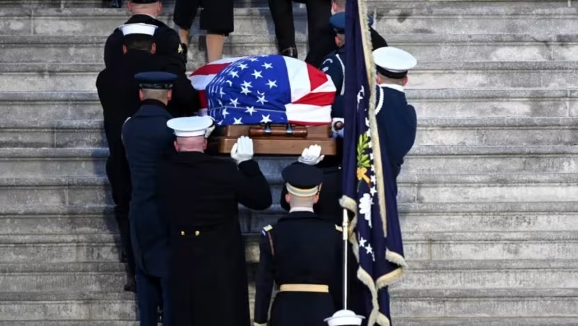 முன்னாள் அதிபர் ஜிம்மி கார்ட்டரின் நல்லுடல்… இறுதி மரியாதைக்காக நாடாளுமன்றக் கட்டடத்தில்