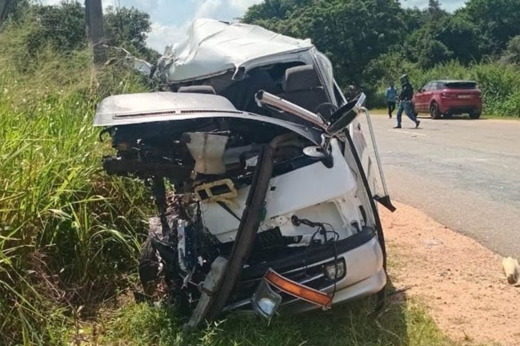 மற்றொரு பயங்கரமான விபத்து… 02 பேர் பலி… 35 பேர் காயம்…