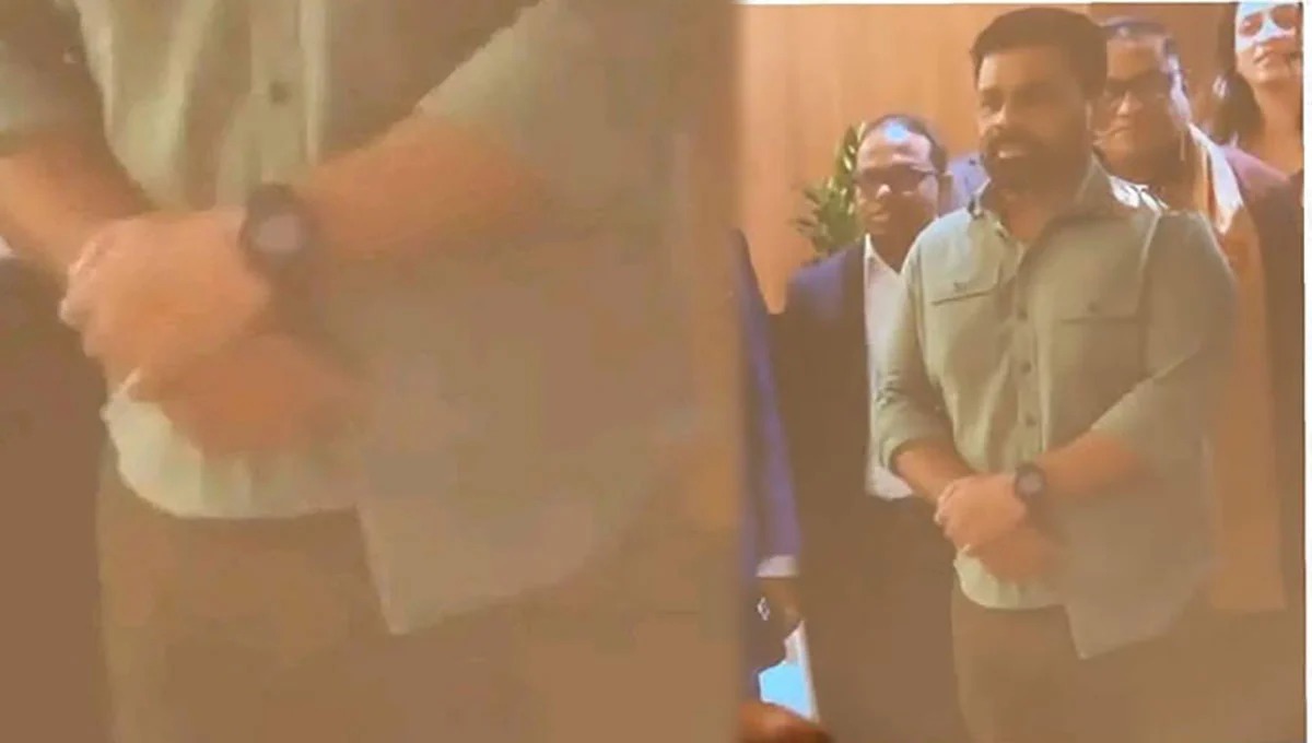 மாறிவிட்ட ஜனாதிபதியின் சட்டை பொத்தான்.