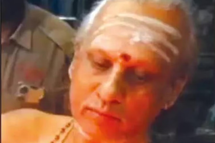 சனீஸ்வரர் கோவில் பெயரில் போலி இணையத்தளம்; அர்ச்சகர் கைது