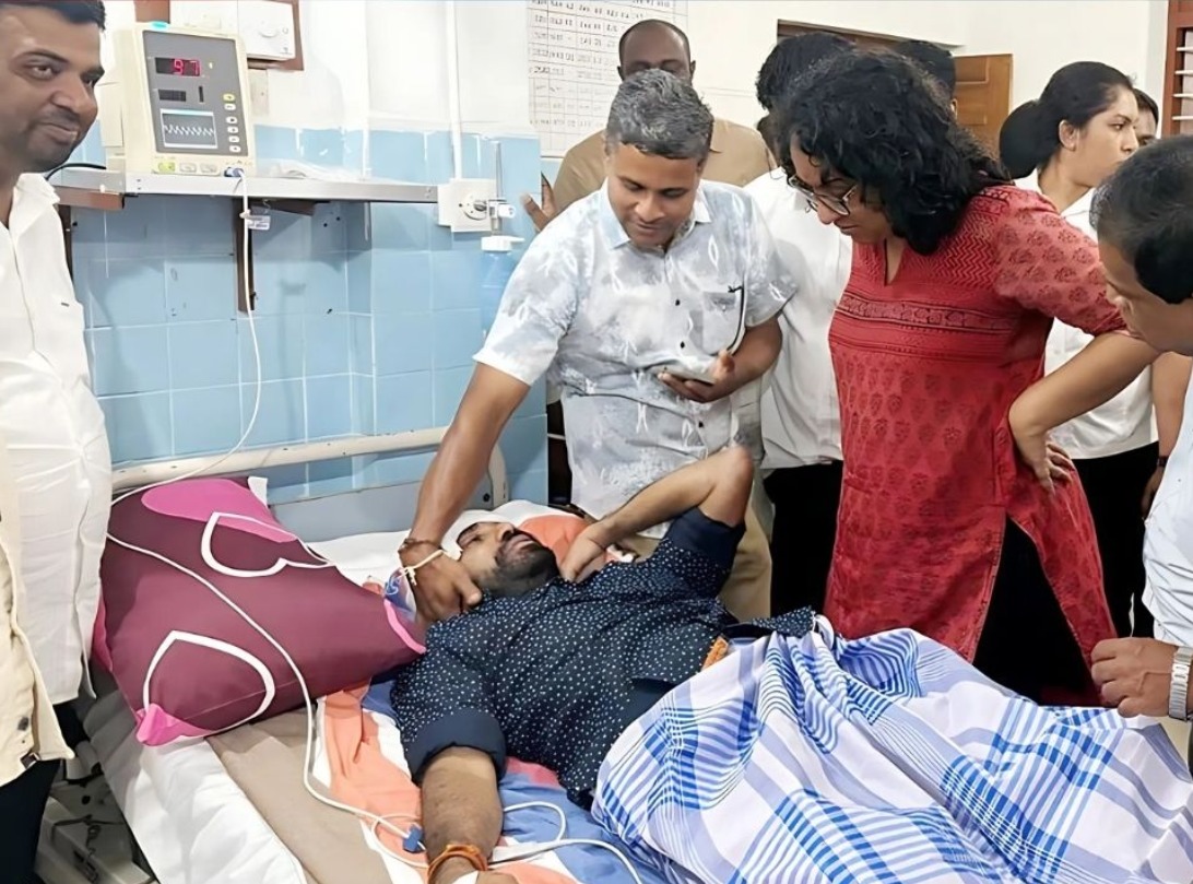 கார் விபத்தில் காயமடைந்த குமரன் எம்.பி.யை பார்க்க பிரதமர் யாழ். ஆஸ்பத்திரிக்கு விரைந்தார்!