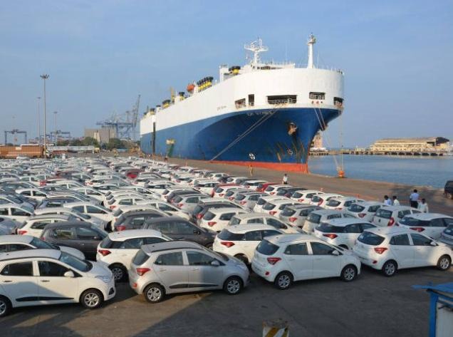 இலங்கைக்கு வரும் முதல் வாகனக் கப்பல் ஜப்பானில் இருந்து புறப்பட்டது.