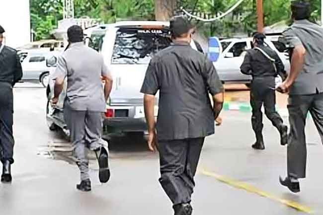 அனைத்து எம்.பி.க்களுக்கும் மீண்டும் பொலிஸ் பாதுகாப்பு…