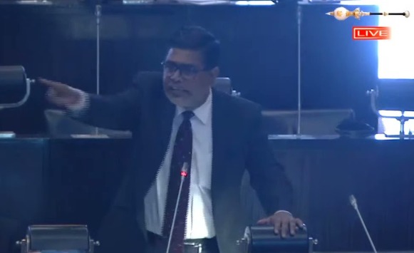 பொய் சொல்லாதீர்கள். இப்போது டட்லி அமைதியாக இருக்கிறார். விவசாயிகள் அழுகிறார்கள்! – முஜிபுர் ரஹ்மான்