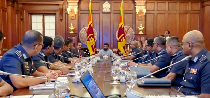 ஜனாதிபதி  மற்றும் விமானப்படை உயர் அதிகாரிகள் சந்திப்பு!