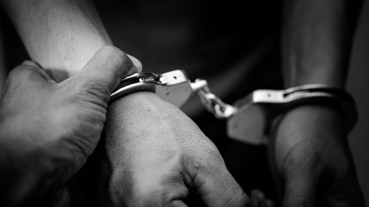 கீத் நோயர் கடத்தல்; இரண்டு முன்னாள் புலனாய்வு அதிகாரிகள் கைது