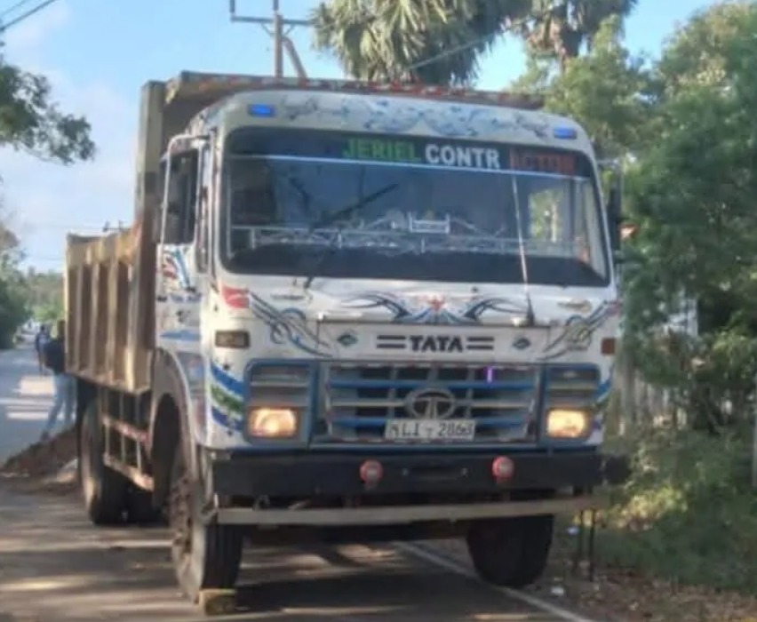 மணல்  லொறி மீது துப்பாக்கிச் சூடு… ஒருவர் வைத்தியசாலையில் கைது…