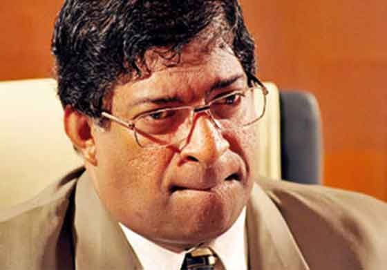 இரண்டு பேய்கள் ஐக்கிய தேசியக் கட்சியை அழிக்கின்றன – ரவியின் குற்றச்சாட்டுகள்.