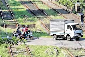 நாடு முழுவதும் பாதுகாப்பற்ற 400 ரயில்வே கடவைகள் பற்றி முடிவு!