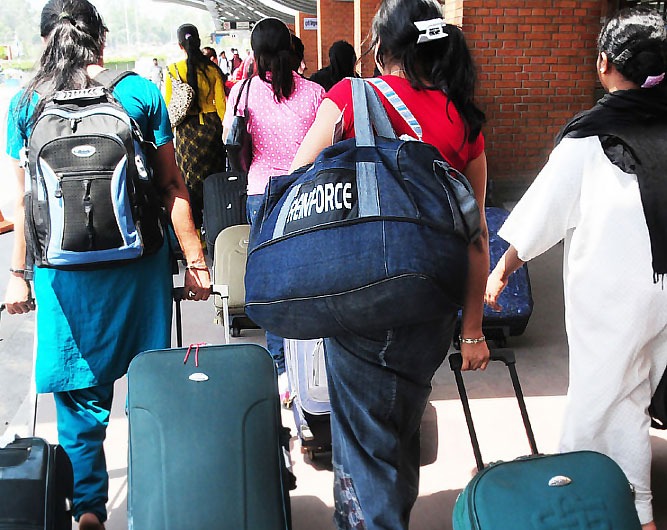 ஊடகங்கள் கூறுவதை அப்படியே நம்ப வேண்டாம்… வெளிநாட்டுத் தொழிலாளர்களுக்கு புதிய வரி எதுவும் விதிக்கப்படவில்லை… பிரதமர் ஹரினி !