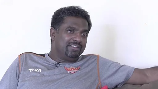 முரளிதரன் இலவசமாக நிலம் பிடித்த விவகாரம்… இந்தியாவில் சர்ச்சை.