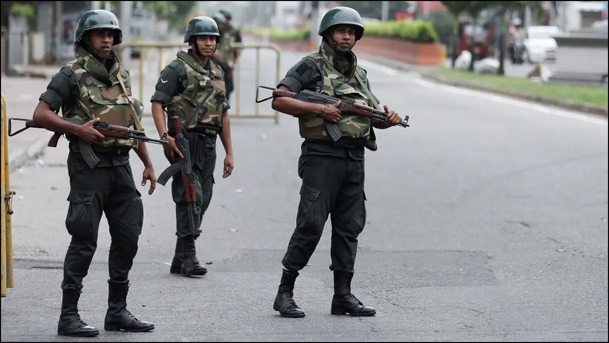 கல்முனையின் புதிய தீவிரவாதக் குழுவின் தலைவர்  டொக்டர் ரைஸ்.