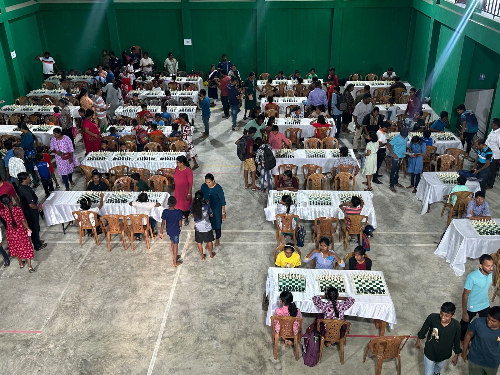 இளவாலை வருத்தப்படாத வாலிபர் சங்கத்தின் ஏற்பாட்டில் நடாத்தபட்ட சதுரங்க சுற்றுப்போட்டி.