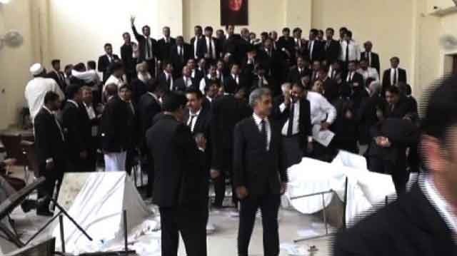 தேசபந்துக்காக பல வழக்கறிஞர்கள்… சிறை வண்டிகளும் வருகின்றன…