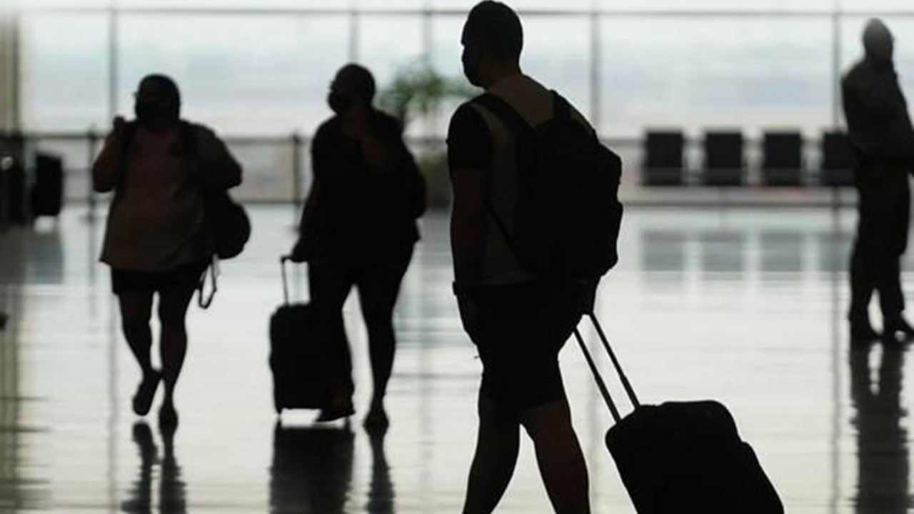 நீங்கள் பஹ்ரைனில் வேலைக்குச் செல்கிறீர்களா? – அப்படியானால் இந்த தடுப்பூசி கட்டாயம்!