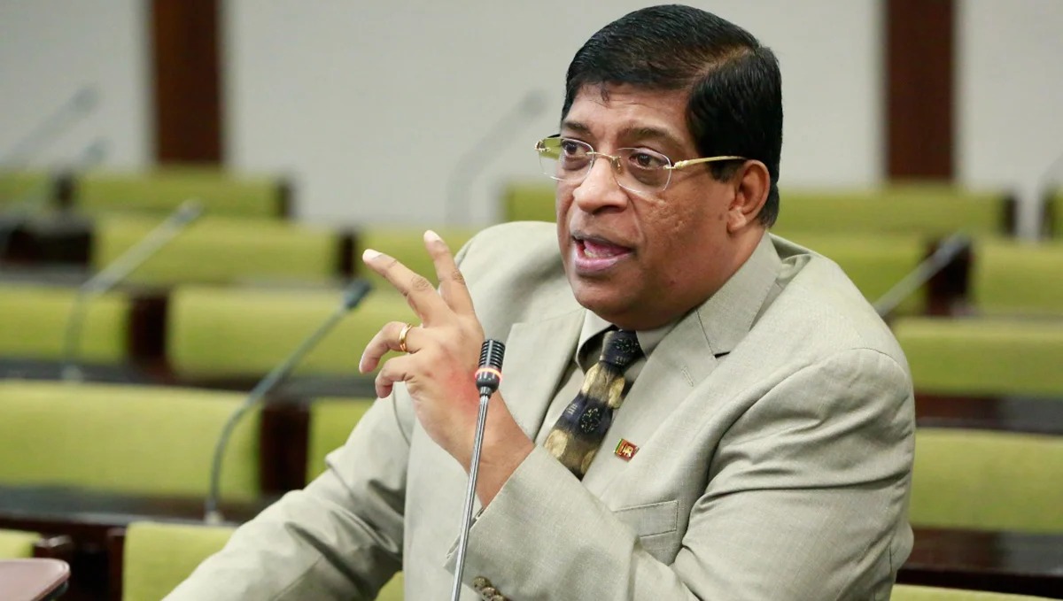 நாங்கள் சென்ற பாதை தவறு என்று சொன்ன திசைகாட்டி,  இப்போது அதையே செய்து கொண்டிருக்கும்போது எங்களுக்கு மகிழ்ச்சி.