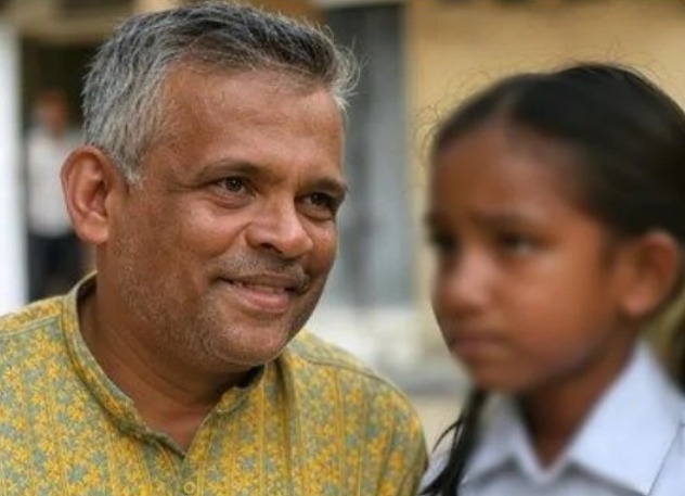 டொஃபி  சொக்லேட் கொடுத்து 9 வயது சிறுமியை சீரழித்த வியாபாரிக்கு 15 ஆண்டுகள் சிறை.