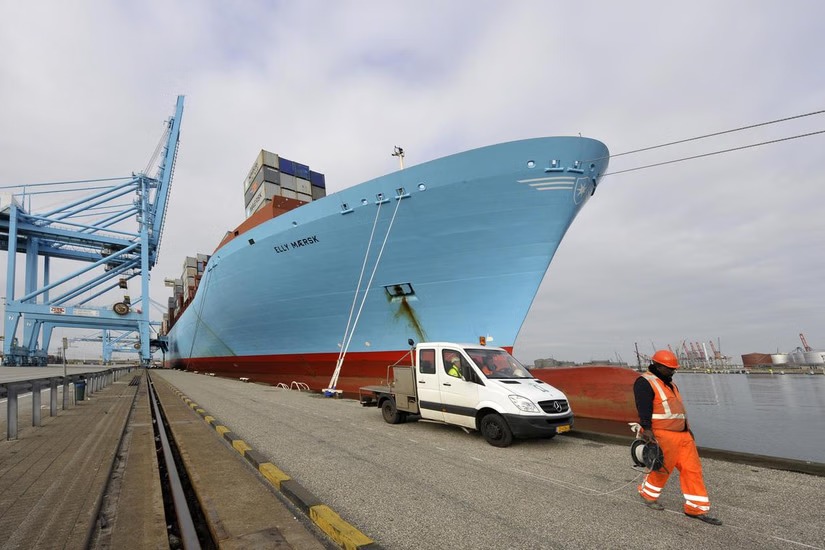 அமெரிக்காவின் வரி விதிப்புக்குப் பதிலடியாக ஐரோப்பிய ஒன்றியமும்  அமெரிக்கப் பொருள்களுக்கு வரி விதிப்பை அறிவிப்பு.