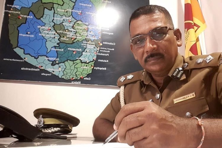 அச்சுறுத்தல் விடுக்கப்பட்ட பூஸ்ஸ சிறை அதிகாரி சிரிதத் தம்மிக வீட்டில் சுட்டுக்கொல்லப்பட காரணம்?