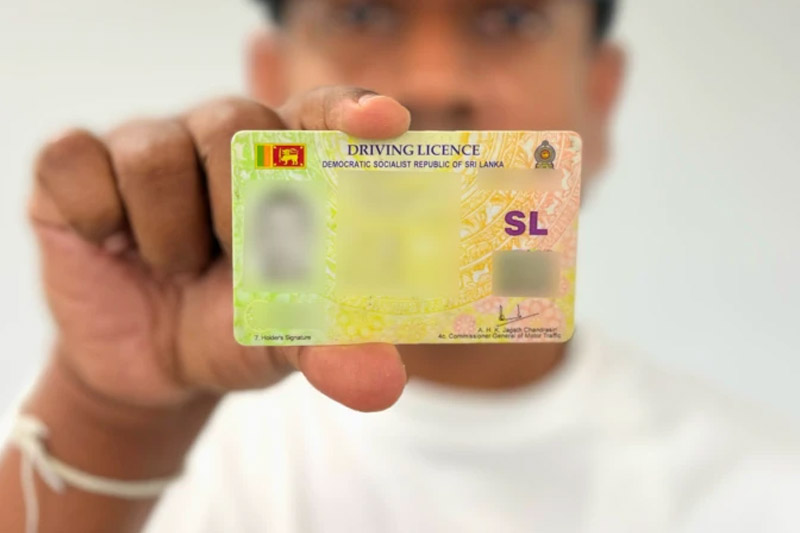 இலங்கையில் புதிதாக ஓட்டுநர் உரிமம் பெறுவது எப்படி?