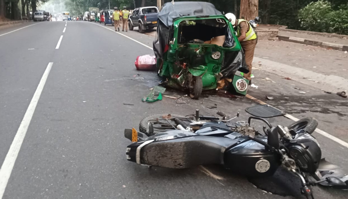 கோர விபத்தில் இருவர் மரணம்  மேலும் இருவர் படுகாயம்.